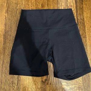 Wunder under biker shorts! 6 in
